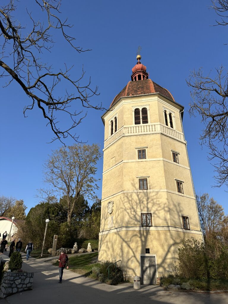 Der Glockenturm auf dem Schlossberg Graz